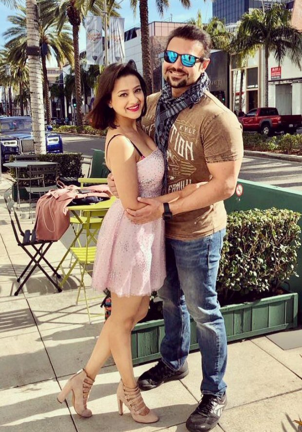 Newlyweds Mahaakshay Chakraborthy - Madalsa Sharma honeymooning together shows all is well between them finally!!