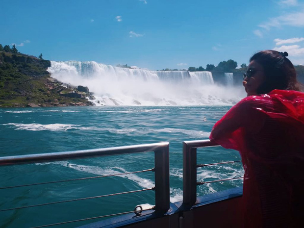 WOW! Daisy Shah’s holiday in Canada will make you want to take a vacation