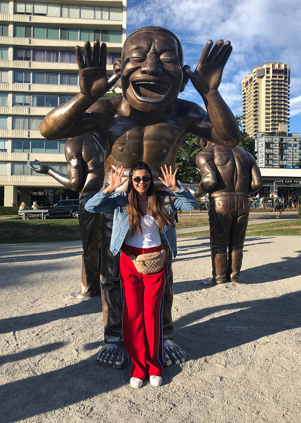 WOW! Daisy Shah’s holiday in Canada will make you want to take a vacation