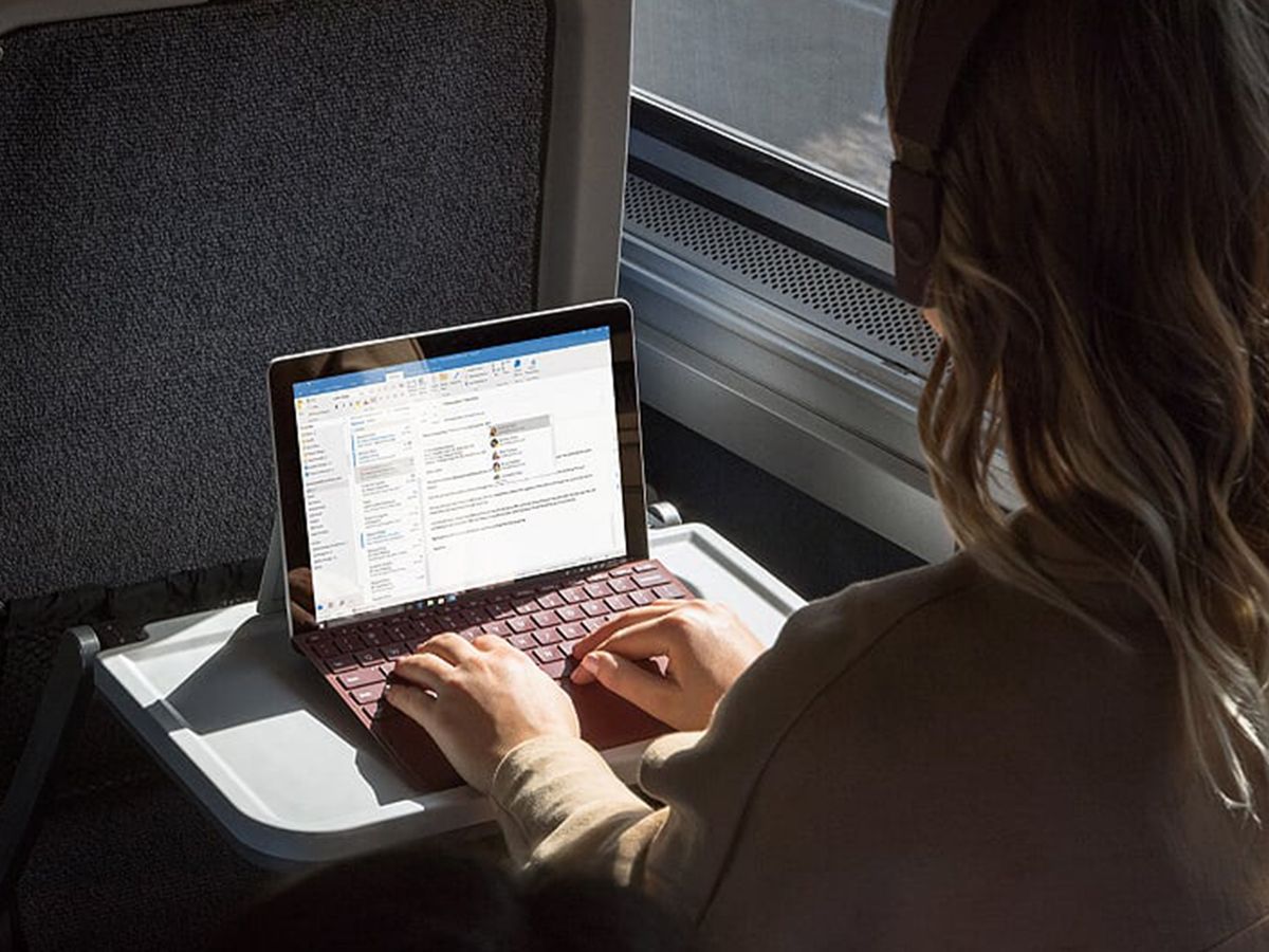 microsoft’s new surface go aims to be your travel tablet of choice