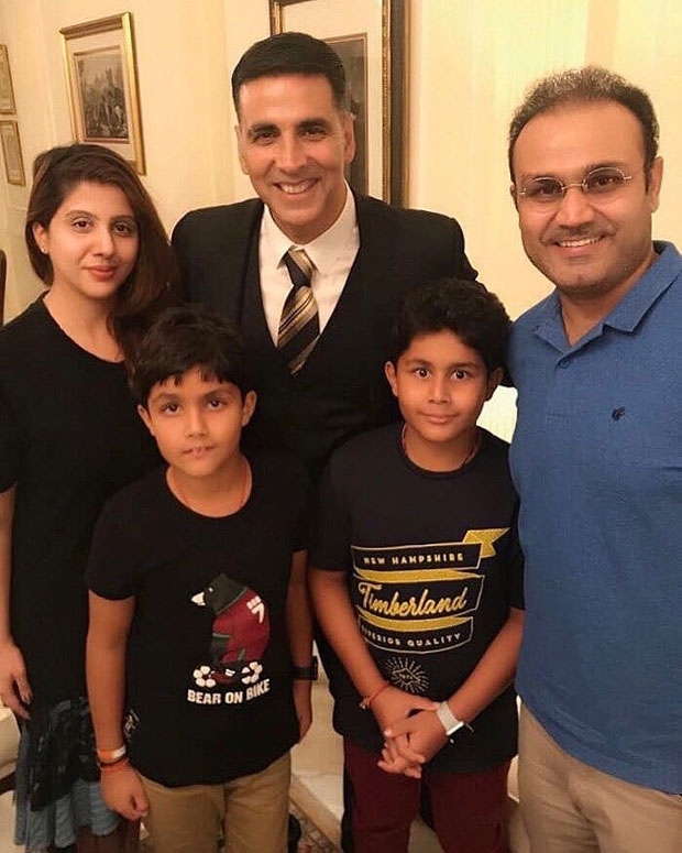 Akshay Kumar gets a thumbs up from Virender Sehwag for Gold
