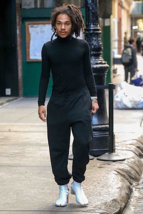 luka sabbat and his cleft toe boots