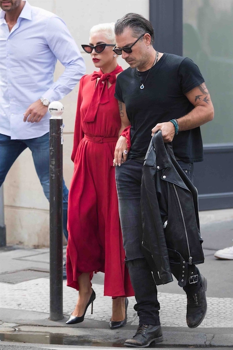 lady gaga is dressing like a movie star