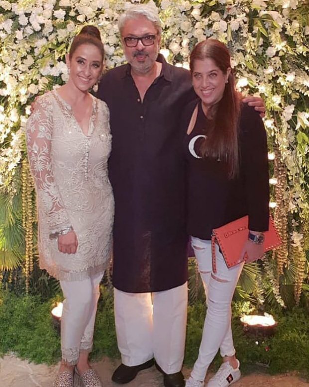 Shah Rukh Khan, Rekha, Vidhu Vinod Chopra, Sanjay Leela Bhansali shower Manisha Koirala with love on her birthday