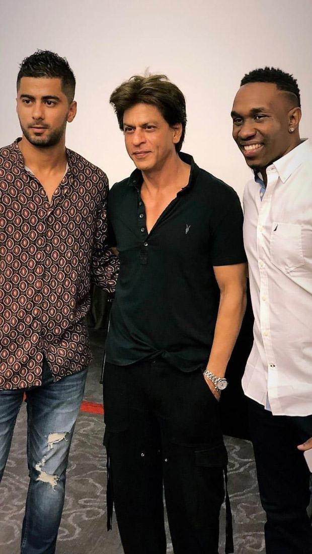 shah rukh khan lands in trinidad & tobago to support trinbago knight riders in cpl 2018