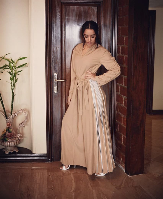 Shraddha Kapoor in Bodice Studio for Batti Gul Meter Chalu promotions (1)