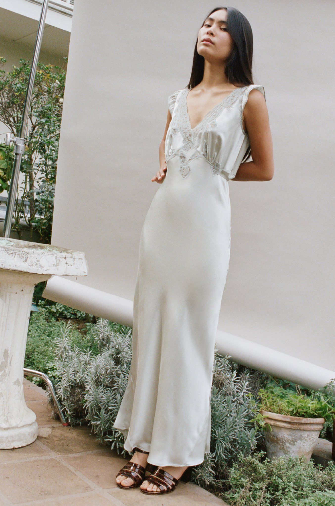 17 non-traditional dresses for the fashion-forward bride