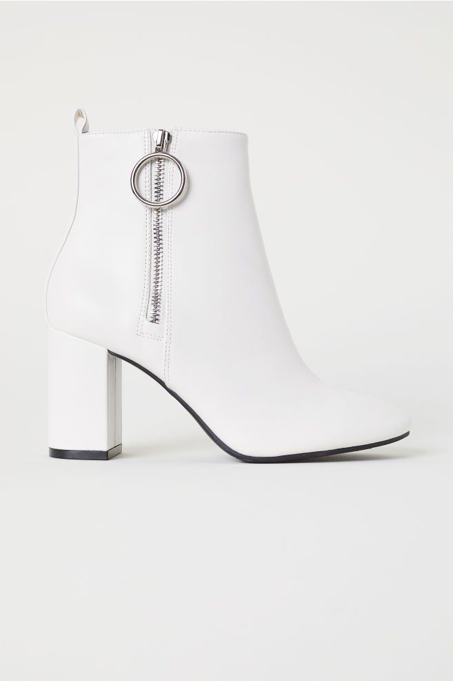 30 white boots that’ll stand out in a sea of black ones