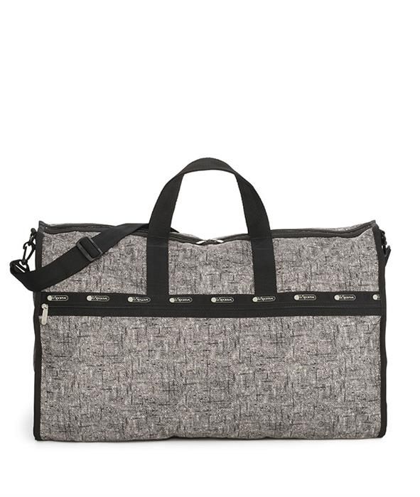 18 duffle bags to freshen up your travel style