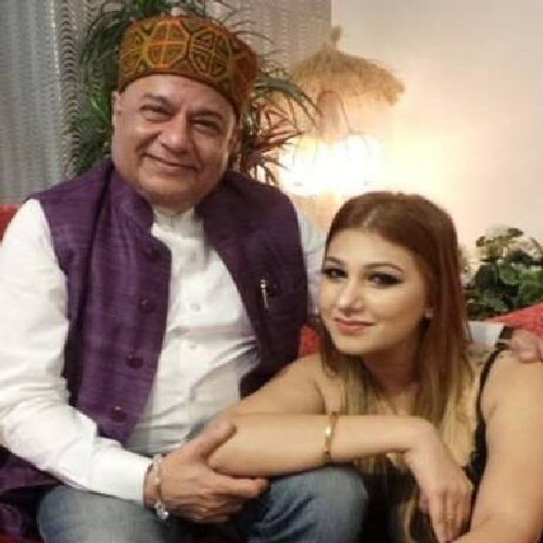 bigg boss 12: a model reveals shocking secret about anup jalota and jasleen matharu