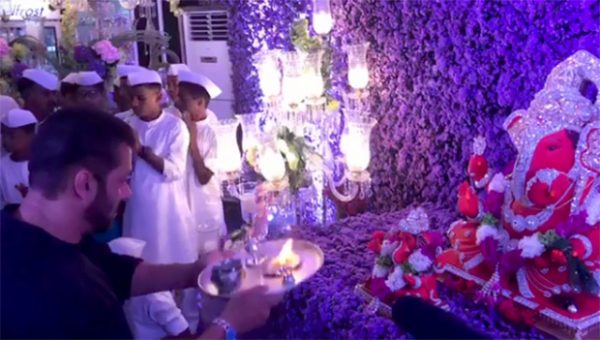 Check out: Katrina Kaif takes centre stage at Salman Khan’s Ganpati Celebrations (watch video)