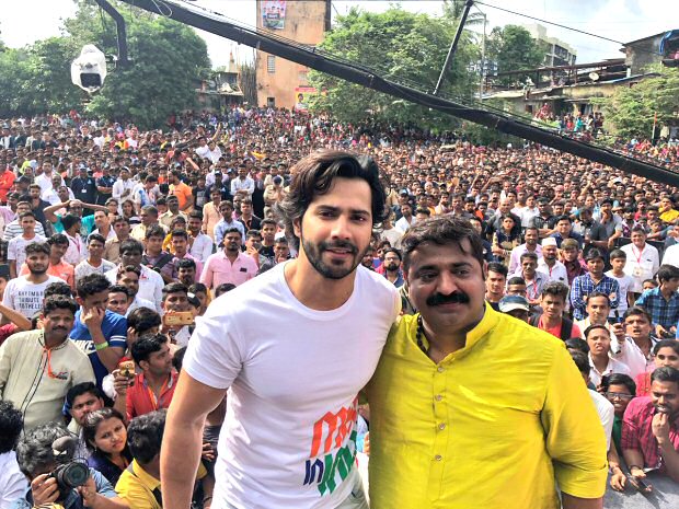 WATCH: Varun Dhawan creates frenzy with 'Tan Tana Tan' dance at dahi handi celebration in Mumbai