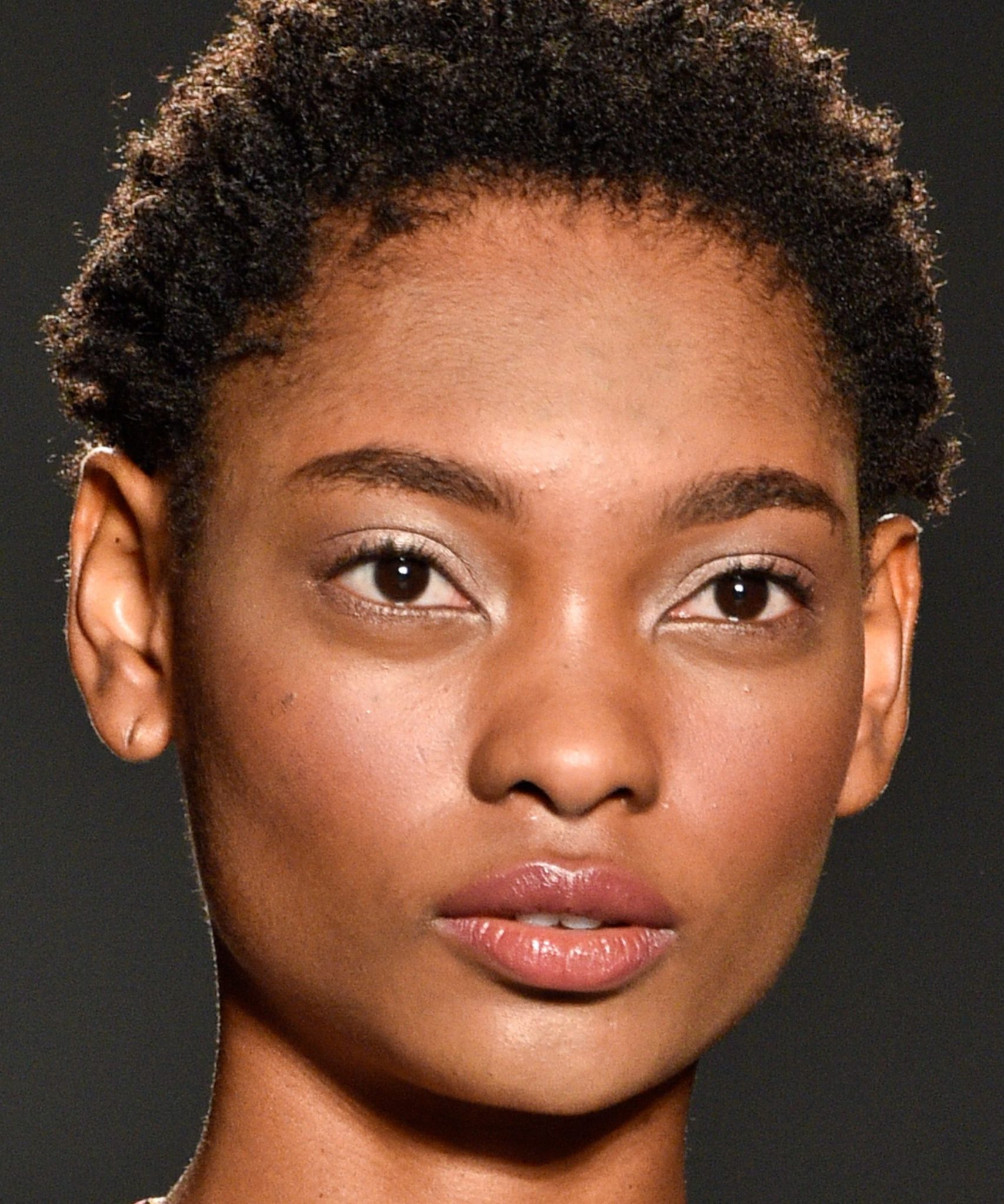 5 fall makeup trends that work on & off the runway