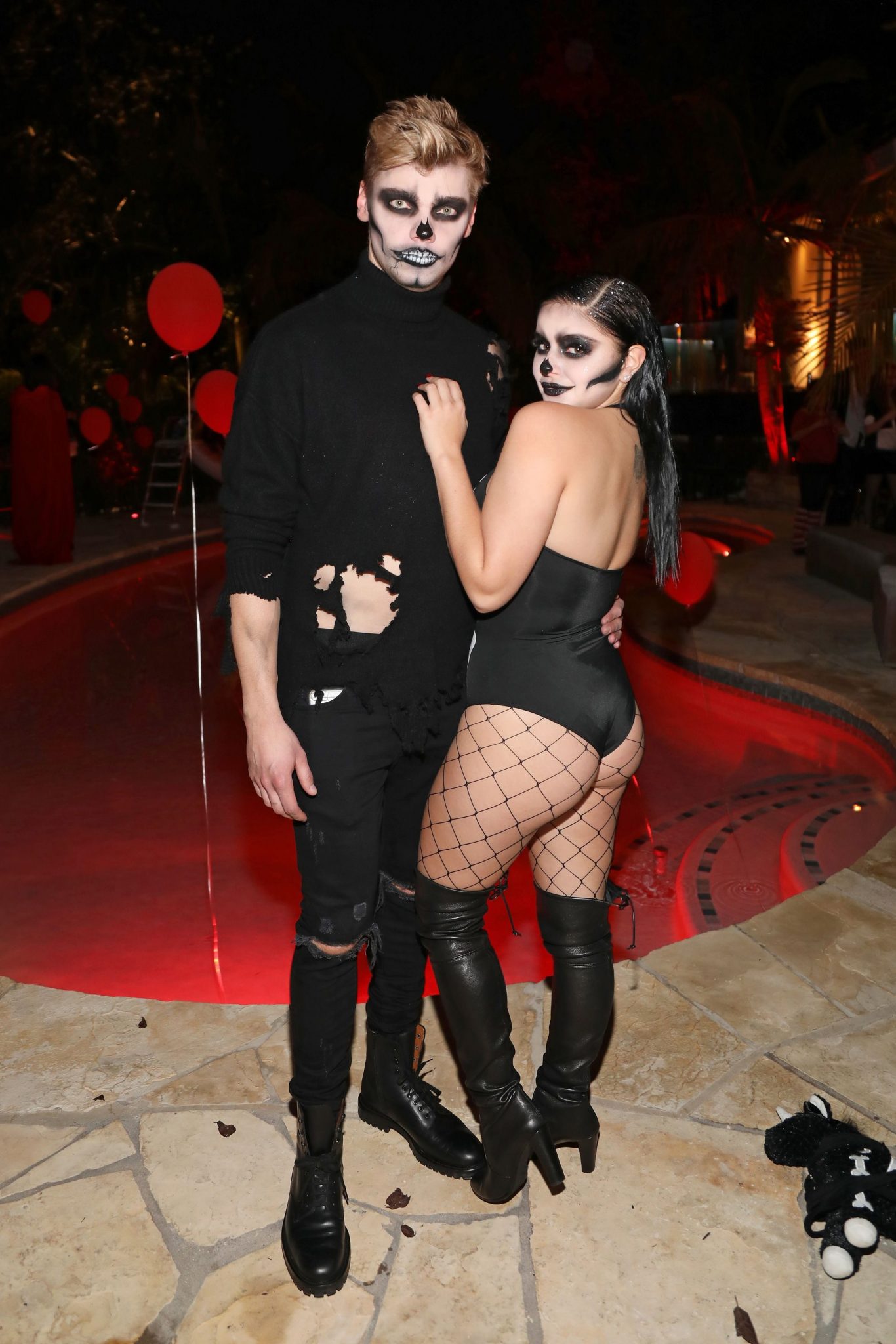 these celebrities absolutely slayed at halloween