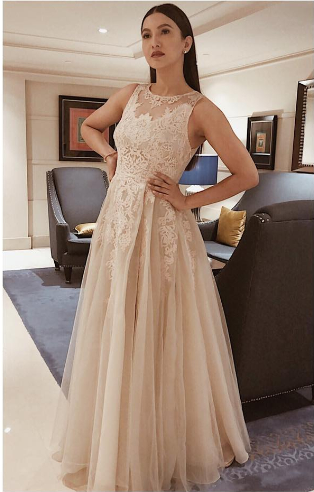 Gauahar Khan in Geisha Designs (1)