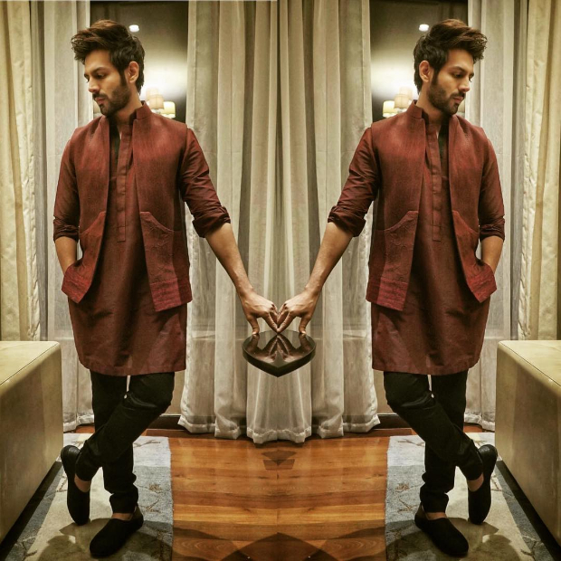 Kartik Aaryan for Navratri in Pune (1)