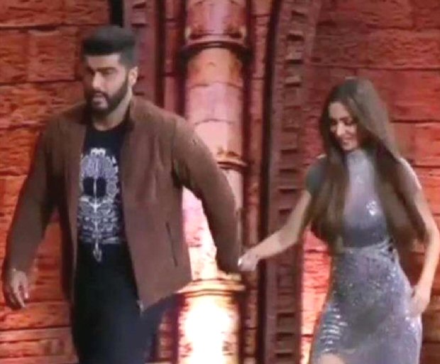 Malaika Arora and Arjun Kapoor hold hands and TWERK together (WATCH VIDEO)