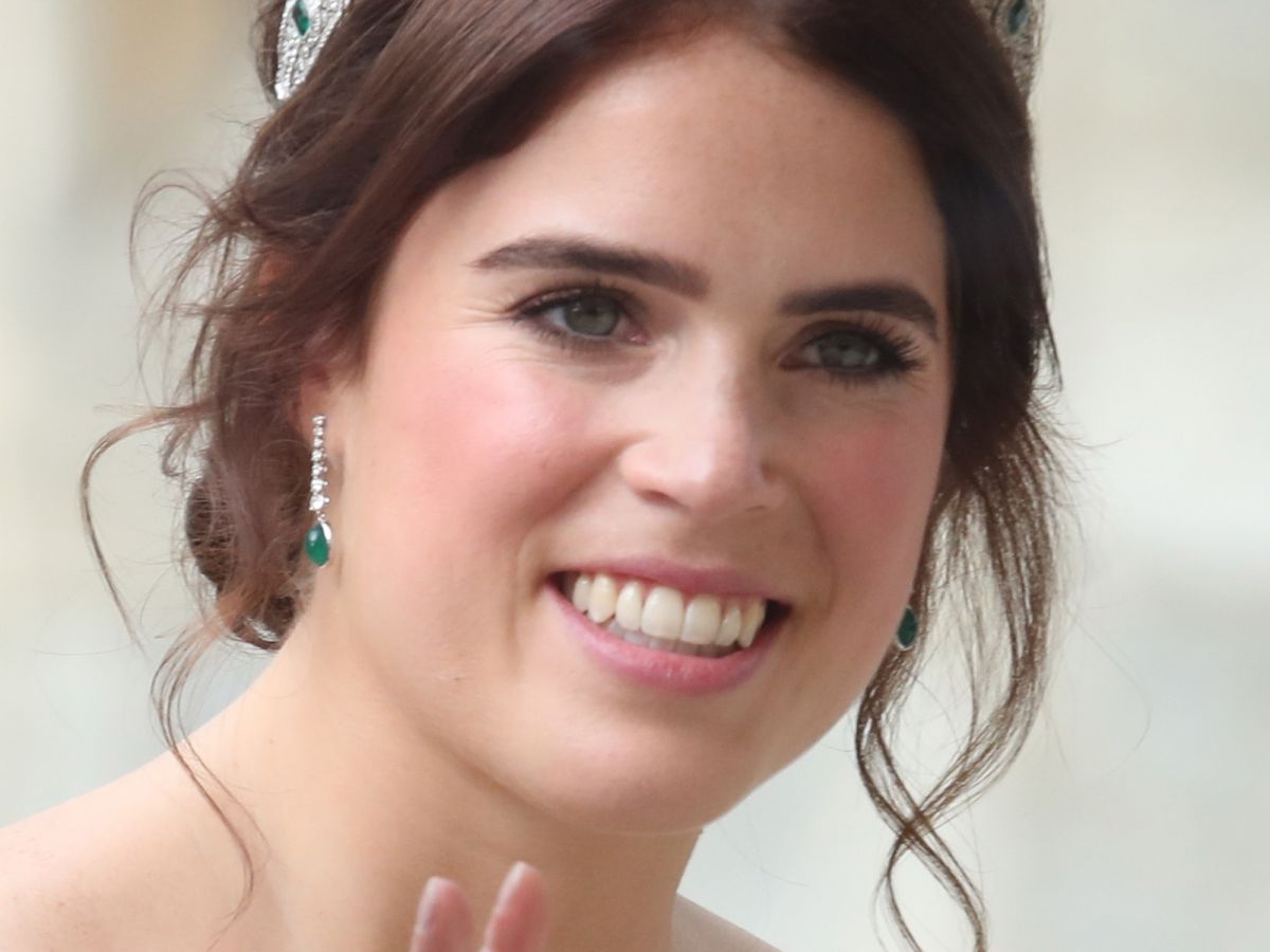 princess eugenie chose british label peter pilotto for her wedding dress