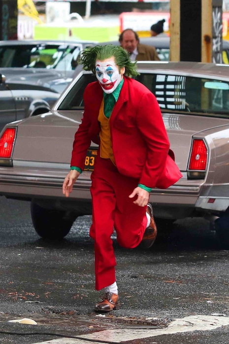 joaquin phoenix might make you forget all those other jokers