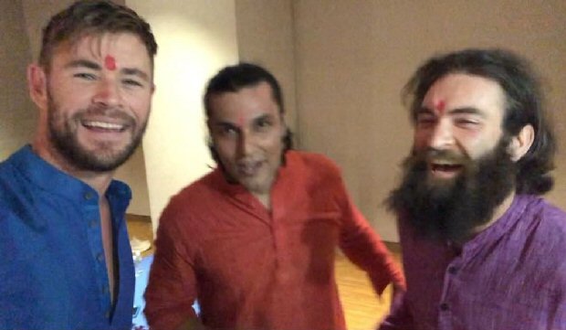 Diwali 2018: Chris Hemsworth celebrates the festival of lights with Randeep Hooda in Ahmedabad