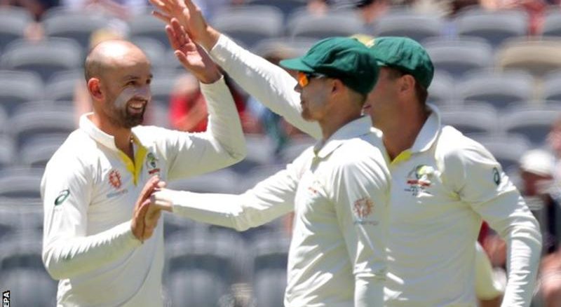 australia defeat india in perth to level the series