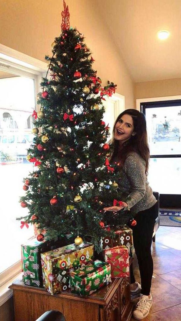 Here’s how Zareen Khan is CELEBRATING Christmas far away from India