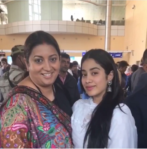 Janhvi Kapoor calls Smriti Irani 'aunty', latter has 'someone shoot me' moment