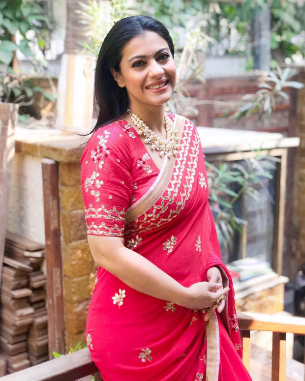 Kajol in Devnaagri for a wedding (3)