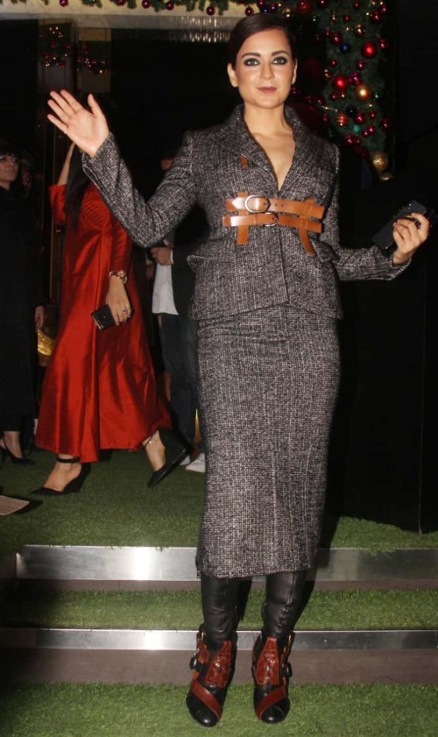 Kangana Ranaut in Tom Ford for Manikarnika bash by Neeta Lulla (3)