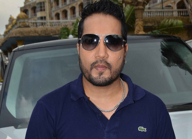 Mika Singh crosses the line again