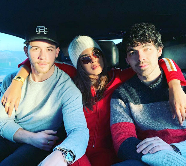 Priyanka Chopra kickstarts Christmas celebrations with hubby Nick Jonas, Joe Jonas, Sophie Turner and family in London