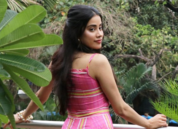 Takht – Janhvi Kapoor starts off the prep by learning Urdu