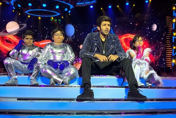 WOW! Kartik Aaryan helps a missing kid find his parents at Nickelodeon Kids Choice Awards 2018