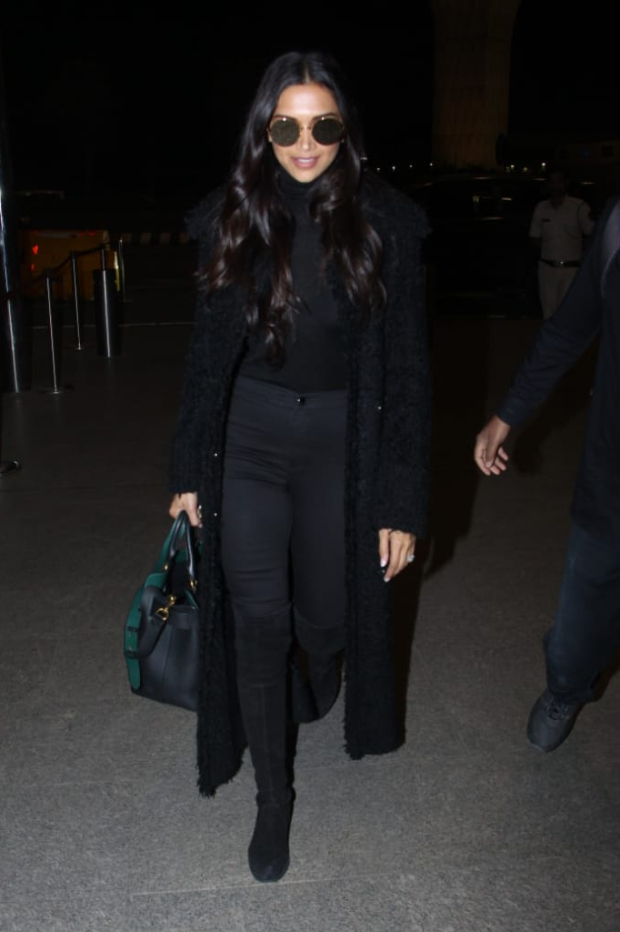 Deepika Padukone in all black at the airport (5)