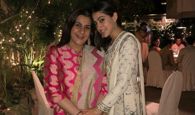 Sara Ali Khan’s Instagram post with her mom Amrita Singh is going to mesmerise you