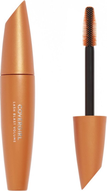 The Weatherproof Makeup Products Reporters Rely On In Wind, Rain, & Snow