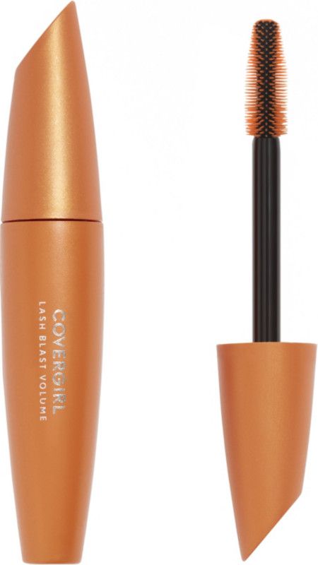 the weatherproof makeup products reporters rely on in wind, rain, & snow