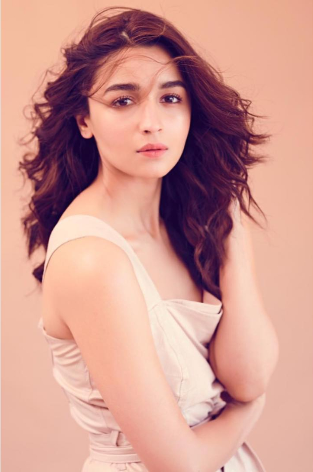 Alia Bhatt in Nanushka for Gully Boy promotions (2)