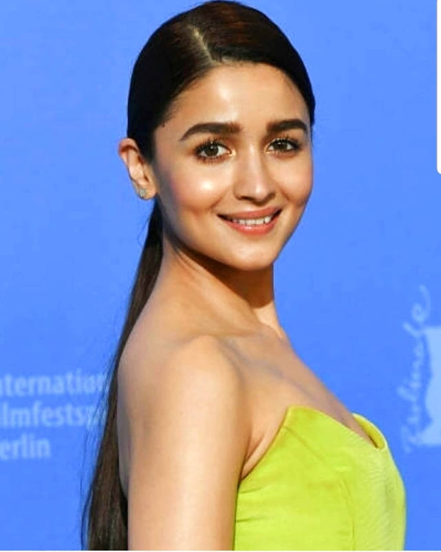 Alia Bhatt in Prabal Gurung for Gully Boy premiere in Berlin (2)