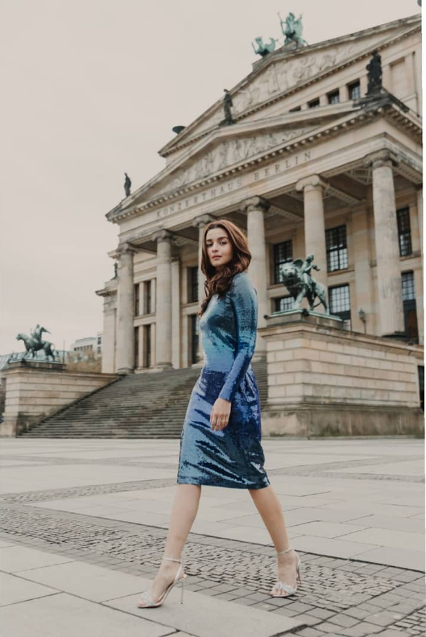 Alia Bhatt in Ralph Lauren for Gully Boy premiere in Berlin (1)