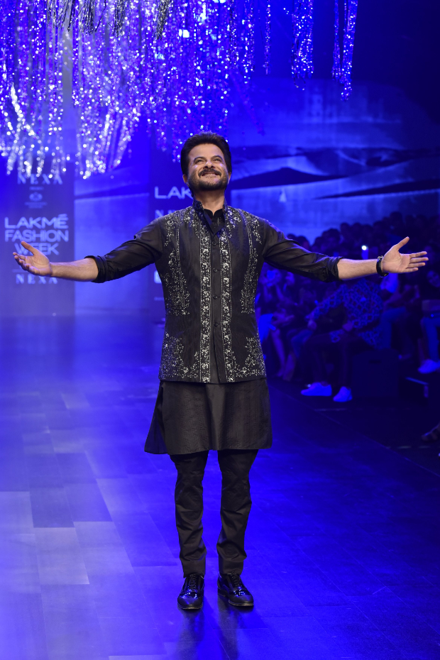 Anil Kapoor and Janhvi Kapoor for Raghavendra Rathore at LFW 2019 Summer Resort (4)