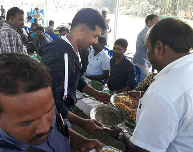 South superstar Suriya serves biryani for the entire crew on the sets of the Mohanlal starrer Kaappaan