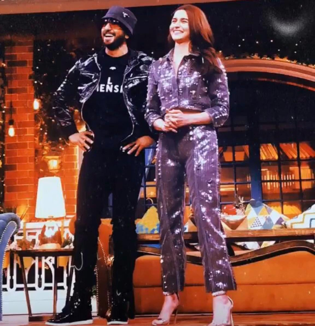 WATCH: Alia Bhatt busts out smooth moves as Ranveer Singh raps 'Mere Gully Mein' on The Kapil Sharma Show