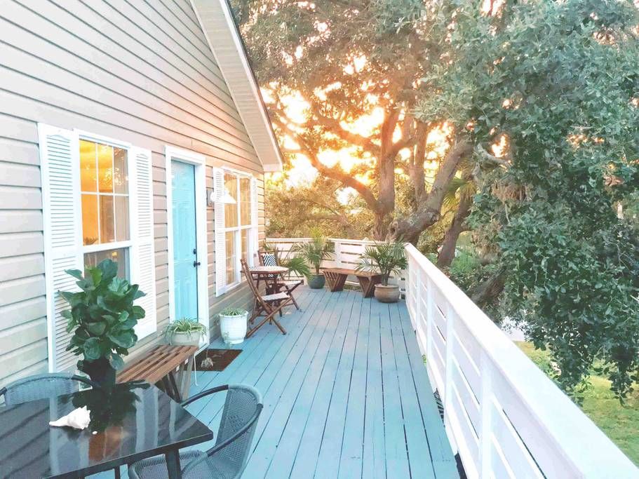 11 airbnb bungalows to book for a dose of fresh air & sunshine