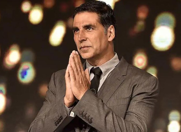 Wow! Akshay Kumar does this yet another charity work where he donated Rs. 1 lakh to approximately 100 brides