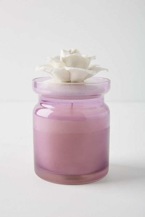 candles that smell like sunshine (because it’s still cold outside)