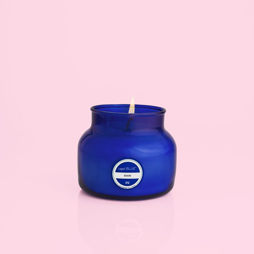 candles that smell like sunshine (because it’s still cold outside)