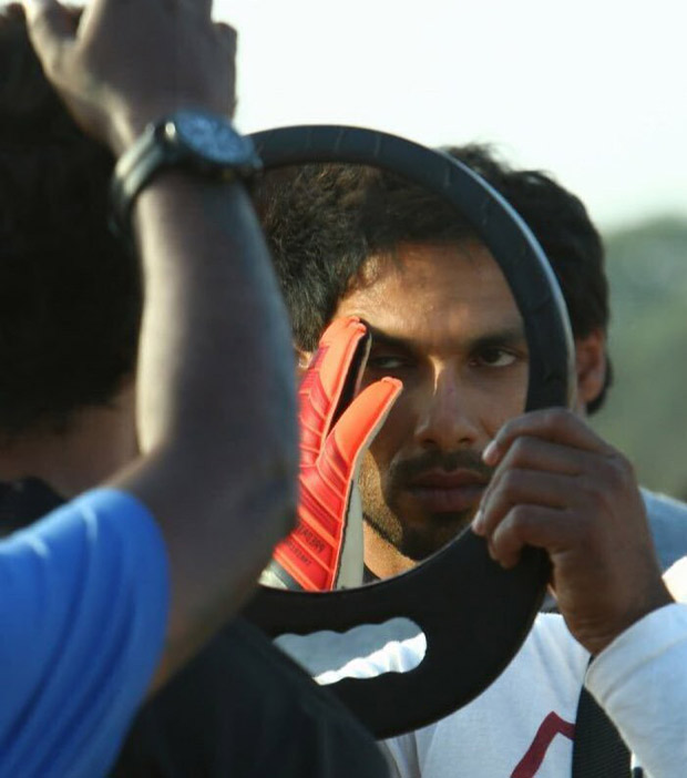 Shahid Kapoor is in ‘rage’ as he turns Kabir Singh in this photo! 