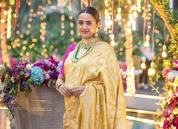 surveen chawla goes traditional at her baby shower, glows like a blooming goddess (see inside photos)