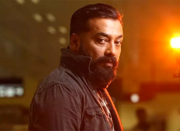 anurag kashyap snaps at the paps, asks them to see their faces in the mirror and get a life (watch video)